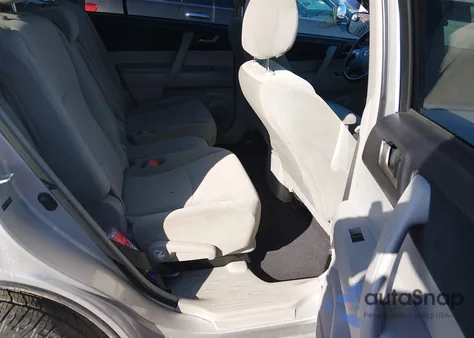 2012 Toyota Highlander Base V6 z USA, uszkodzony, nr VIN 5TDBK3EH3CS137776